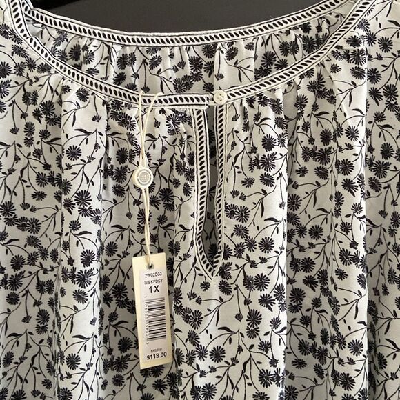 Max Studio Women Boho Chic Black White Oversized Floral Blouse w/ Puffy Sleeves - Picture 9 of 9